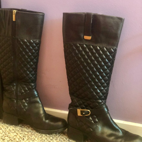 Size 8.5 quilted boot - Picture 1 of 2